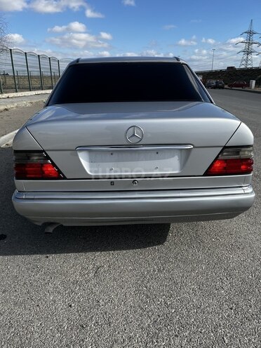 Mercedes E 200 1995, 199,000 km - 2.0 l - Bakı