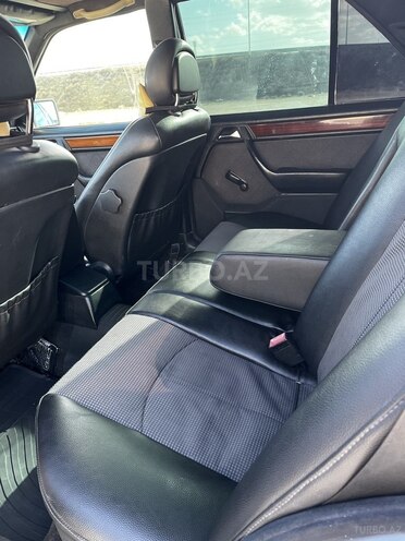 Mercedes E 200 1995, 199,000 km - 2.0 l - Bakı