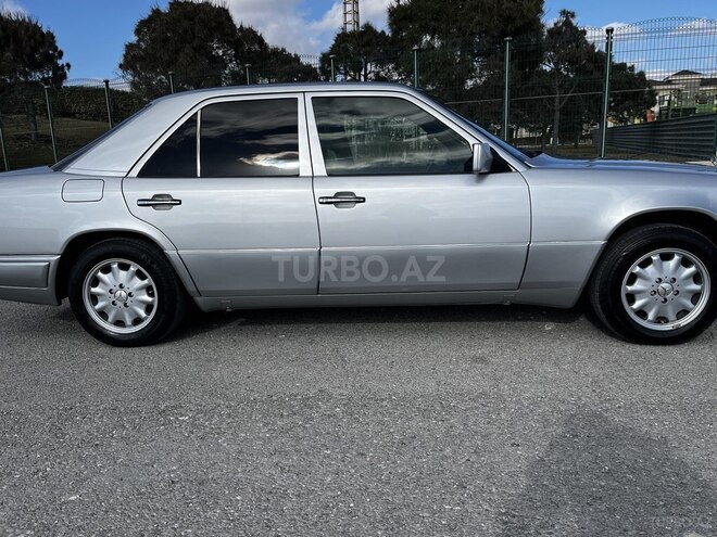 Mercedes E 200 1995, 199,000 km - 2.0 l - Bakı