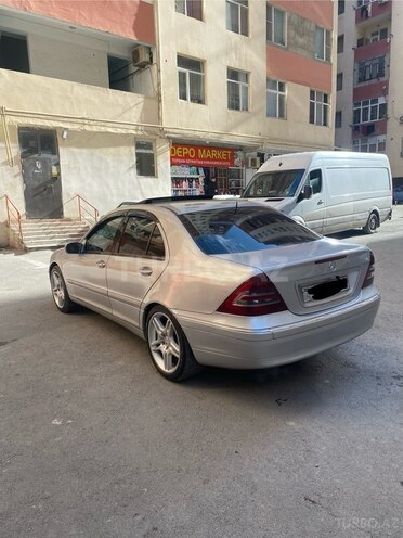 Mercedes C 240 2000, 261,000 km - 2.6 л - Bakı