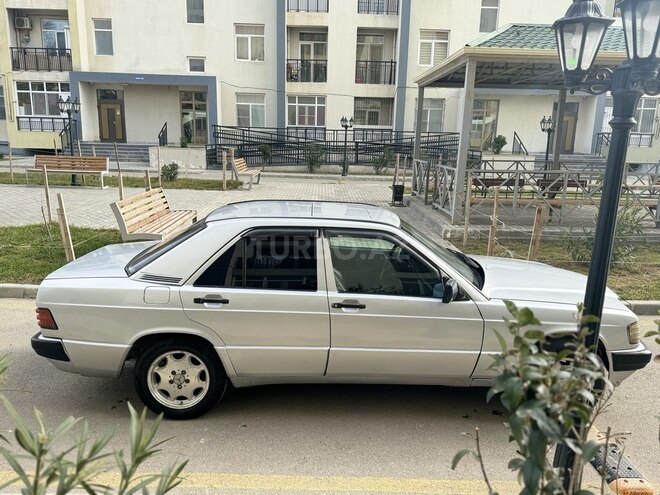 Mercedes 190 1991, 111,111 km - 2.0 l - Sumqayıt