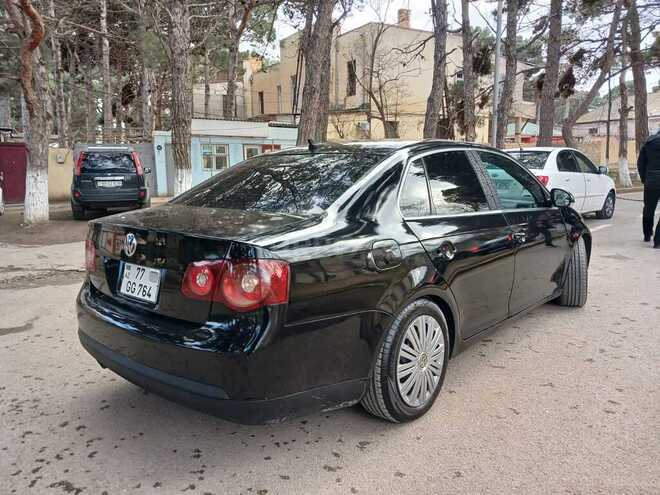 Volkswagen Jetta 2009, 254,677 km - 2.0 l - Sumqayıt