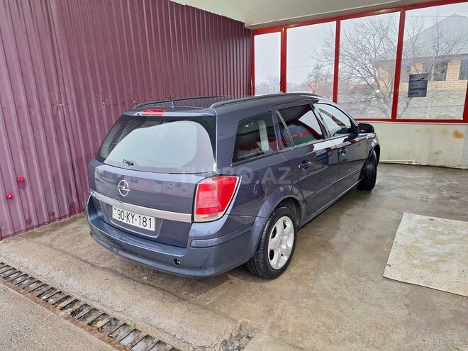 Opel Astra 2006, 212,000 km - 1.4 л - Şəki