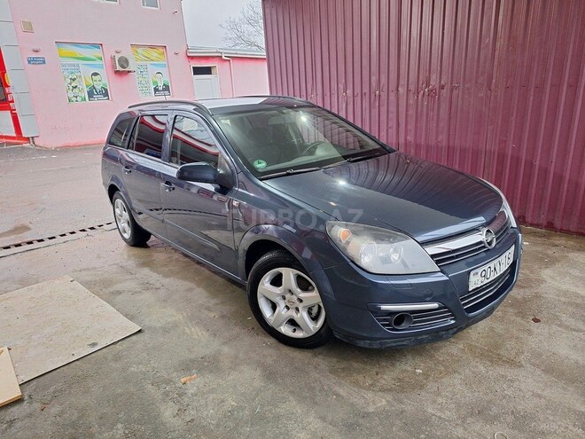 Opel Astra 2006, 212,000 km - 1.4 л - Şəki