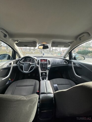 Opel Astra 2011, 280,000 km - 1.4 л - Bakı