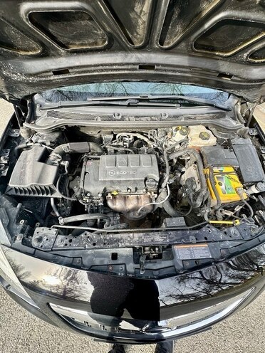 Opel Astra 2011, 280,000 km - 1.4 л - Bakı