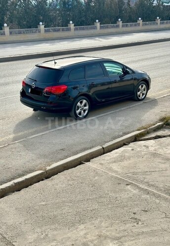Opel Astra 2011, 280,000 km - 1.4 л - Bakı