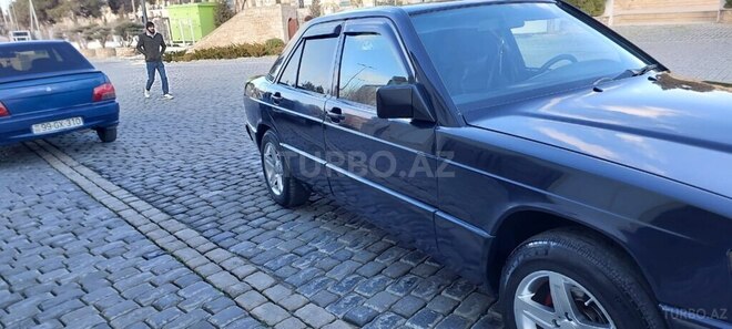 Mercedes 190 1991, 321,456 km - 2.0 l - Bakı
