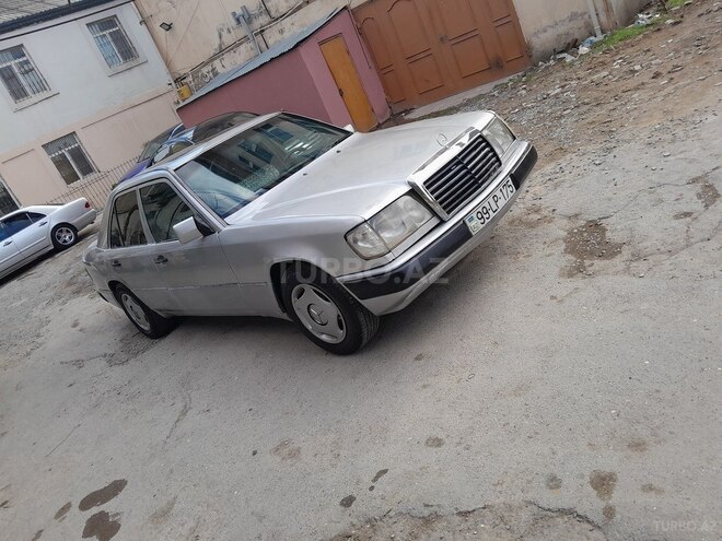 Mercedes E 200 1991, 214,567 km - 2.0 l - Bakı