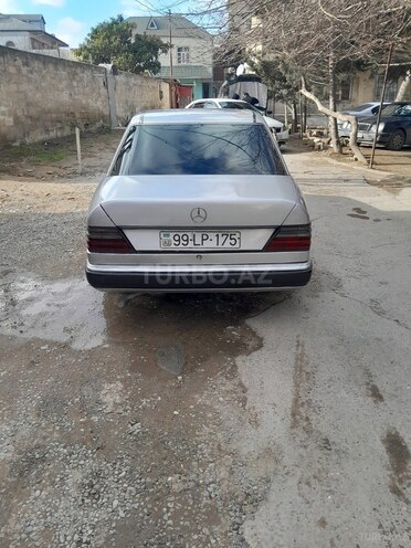 Mercedes E 200 1991, 214,567 km - 2.0 l - Bakı