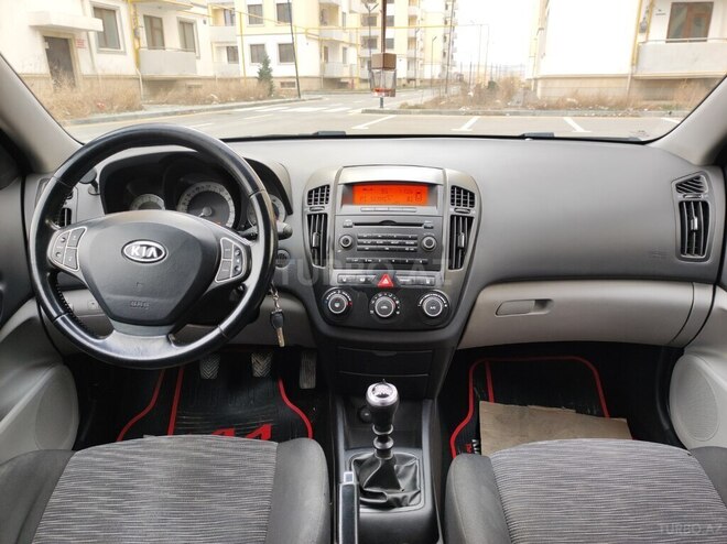 Kia Ceed 2009, 260,000 km - 1.4 л - Sumqayıt