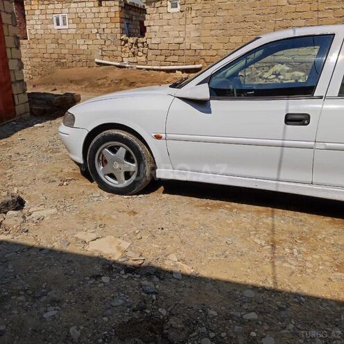 Opel Vectra 1999, 428,185 km - 1.6 l - Zərdab