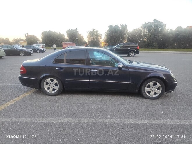 Mercedes E 220 2002, 515,442 km - 2.2 l - Bakı