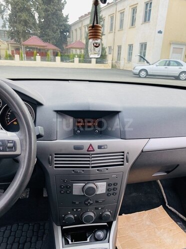 Opel Astra 2006, 235,000 km - 1.3 l - Gəncə