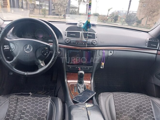 Mercedes E 220 2003, 685,649 km - 2.2 l - Bakı