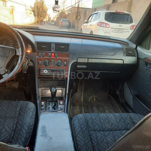 Mercedes C 220 2000, 455,000 km - 2.2 л - Bakı