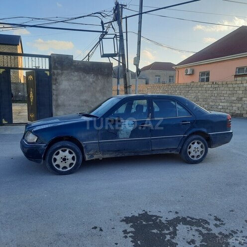 Mercedes C 220 2000, 455,000 km - 2.2 л - Bakı