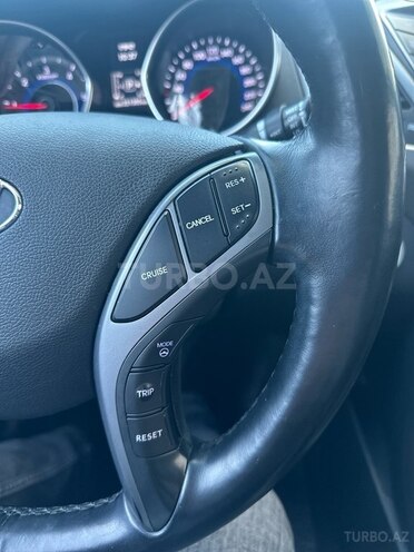 Hyundai Elantra 2014, 174,648 km - 1.6 l - Bakı