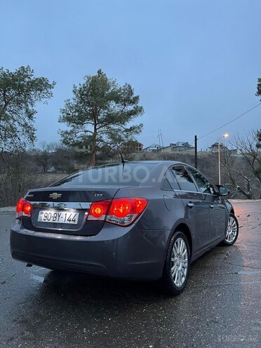 Chevrolet Cruze 2010, 276,000 km - 1.4 l - Quba