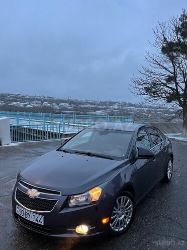 Chevrolet Cruze 2010, 276,000 km - 1.4 l - Quba