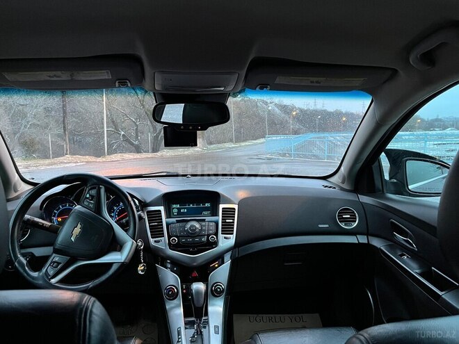 Chevrolet Cruze 2010, 276,000 km - 1.4 l - Quba
