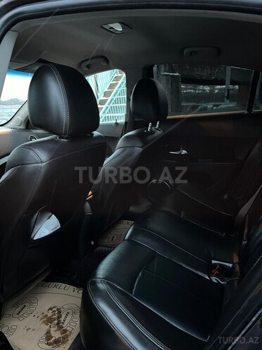 Chevrolet Cruze 2010, 276,000 km - 1.4 l - Quba