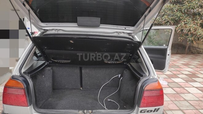 Volkswagen Golf 1997, 197,000 km - 1.8 l - Gəncə