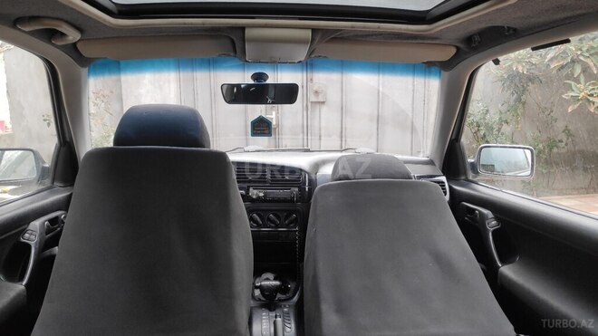 Volkswagen Golf 1997, 197,000 km - 1.8 l - Gəncə