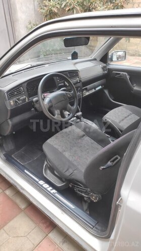 Volkswagen Golf 1997, 197,000 km - 1.8 l - Gəncə
