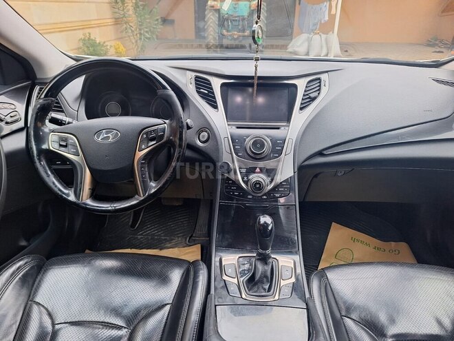 Hyundai Grandeur 2013, 178,000 km - 2.4 л - Qazax