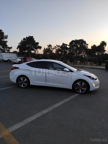 Hyundai Elantra 2015, 45,000 km - 1.8 л - Bakı