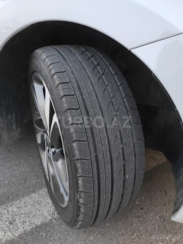 Hyundai Elantra 2015, 45,000 km - 1.8 л - Bakı