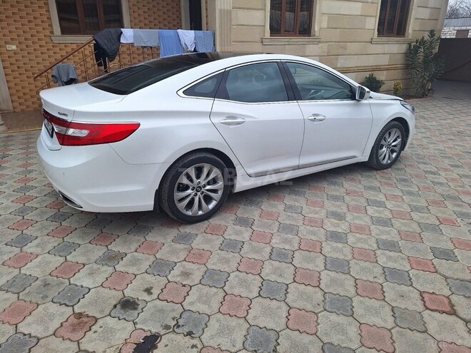 Hyundai Grandeur 2013, 178,000 km - 2.4 л - Qazax