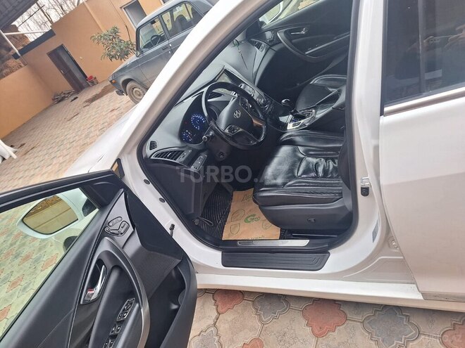 Hyundai Grandeur 2013, 178,000 km - 2.4 л - Qazax