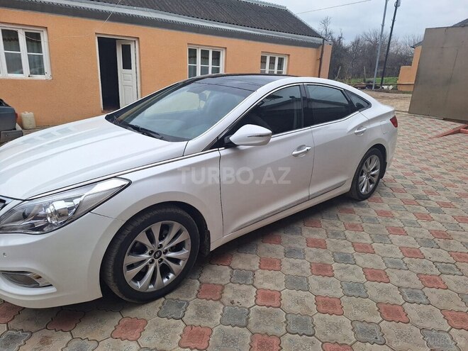 Hyundai Grandeur 2013, 178,000 km - 2.4 л - Qazax