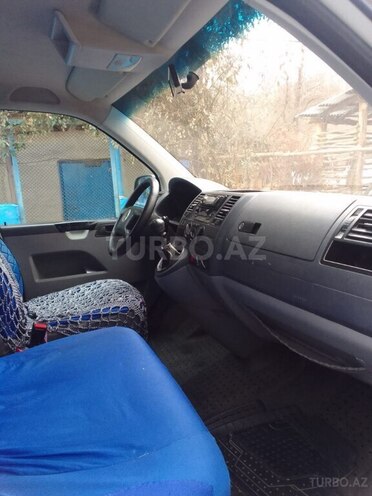 Volkswagen Transporter 2006, 17,000 km - 2.5 l - Qusar