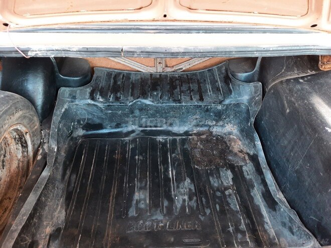LADA (VAZ) 2106 1980, 56,098 km - 1.6 л - Salyan