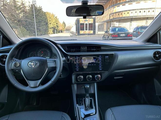 Toyota Corolla 2017, 64,107 km - 1.6 l - Bakı