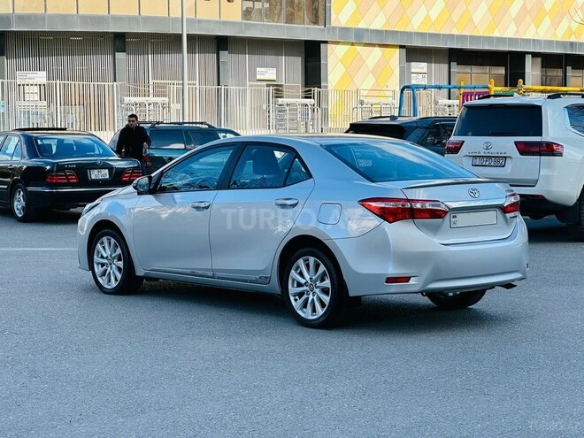 Toyota Corolla 2017, 64,107 km - 1.6 l - Bakı