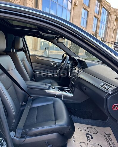 Mercedes E 220 2015, 216,000 km - 2.2 l - Bakı