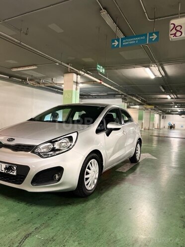Kia Rio 2013, 250,000 km - 1.6 л - Bakı