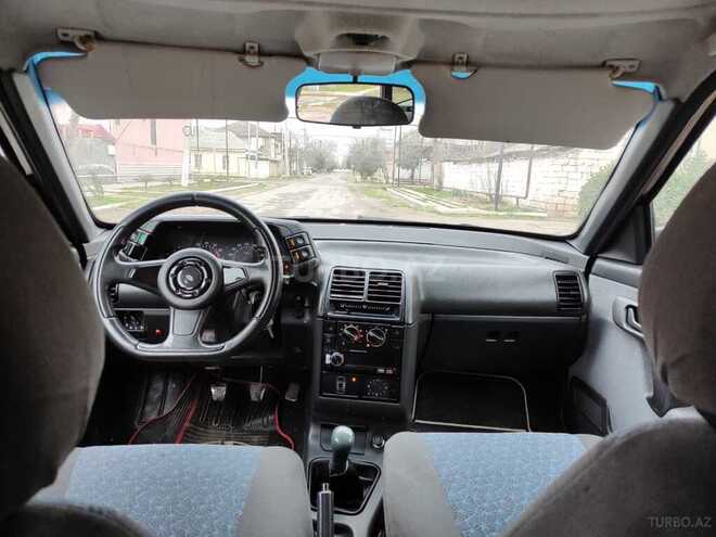 LADA (VAZ) 2112 2006, 280,000 km - 1.6 l - Salyan