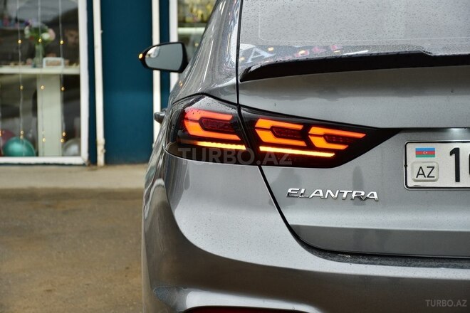Hyundai Elantra 2017, 50,100 km - 1.6 л - Bakı