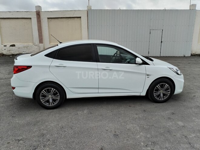 Hyundai Accent 2013, 185,000 km - 1.6 l - Sumqayıt