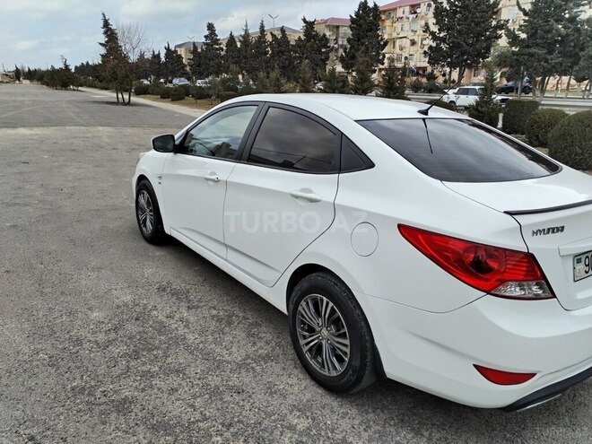 Hyundai Accent 2013, 185,000 km - 1.6 l - Sumqayıt