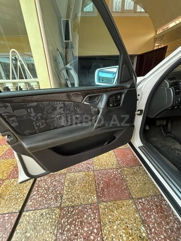 Mercedes E 240 1999, 203,000 km - 2.4 l - Xaçmaz