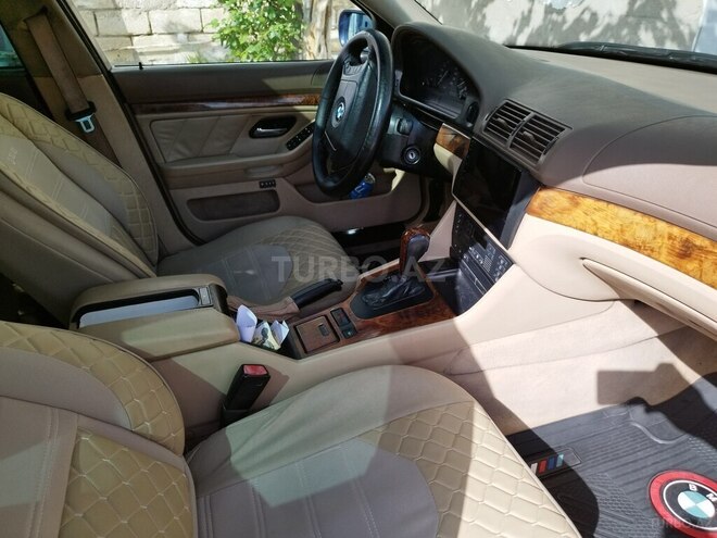 BMW 525 2002, 430,000 km - 2.5 l - Bakı