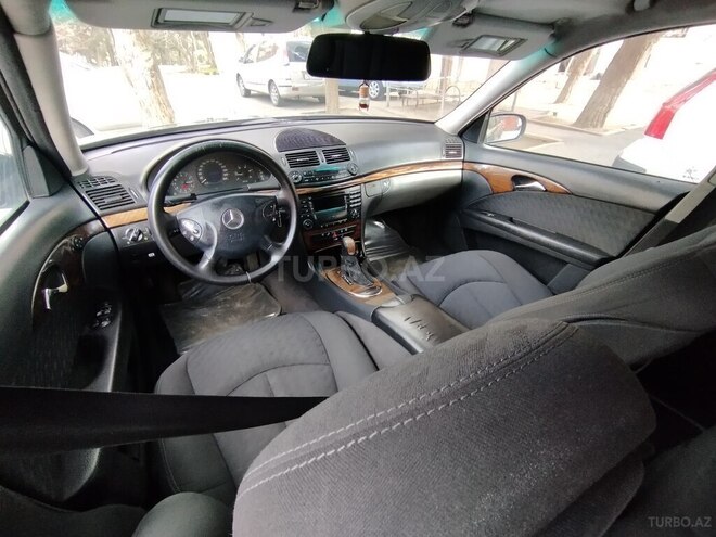 Mercedes E 220 2002, 345,000 km - 2.2 l - Bakı