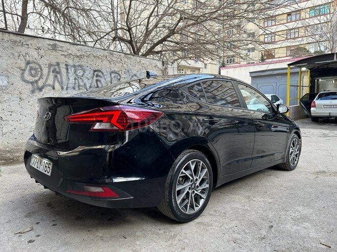 Hyundai Elantra 2019, 176,000 km - 1.6 l - Bakı