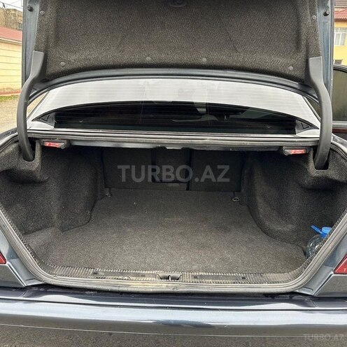 Mercedes C 200 1996, 360,000 km - 2.0 l - Naftalan